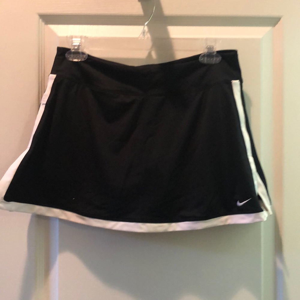 Dri- fit womens black tennis or golf skort